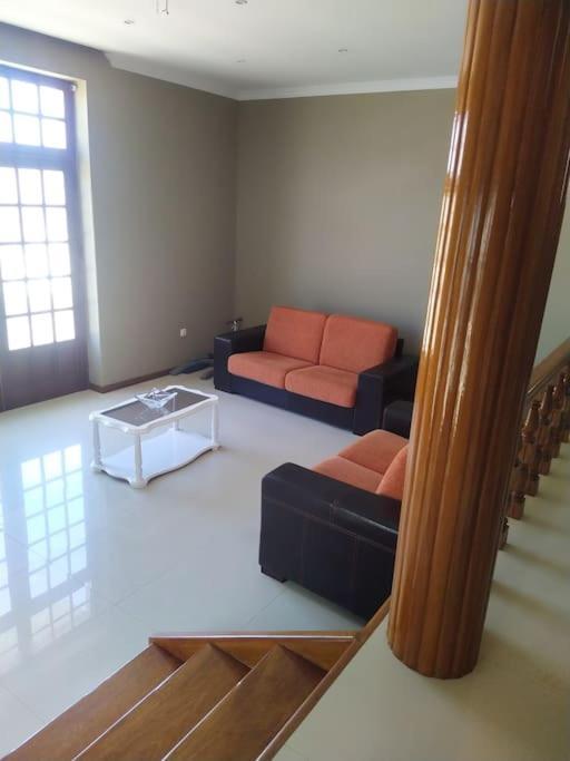Vivenda Com Patio, No Coracao Do Mindelo Villa Exterior foto