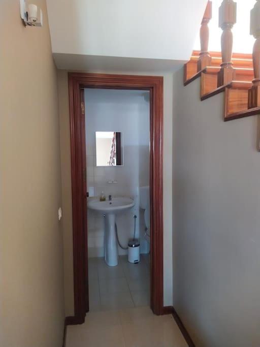Vivenda Com Patio, No Coracao Do Mindelo Villa Exterior foto